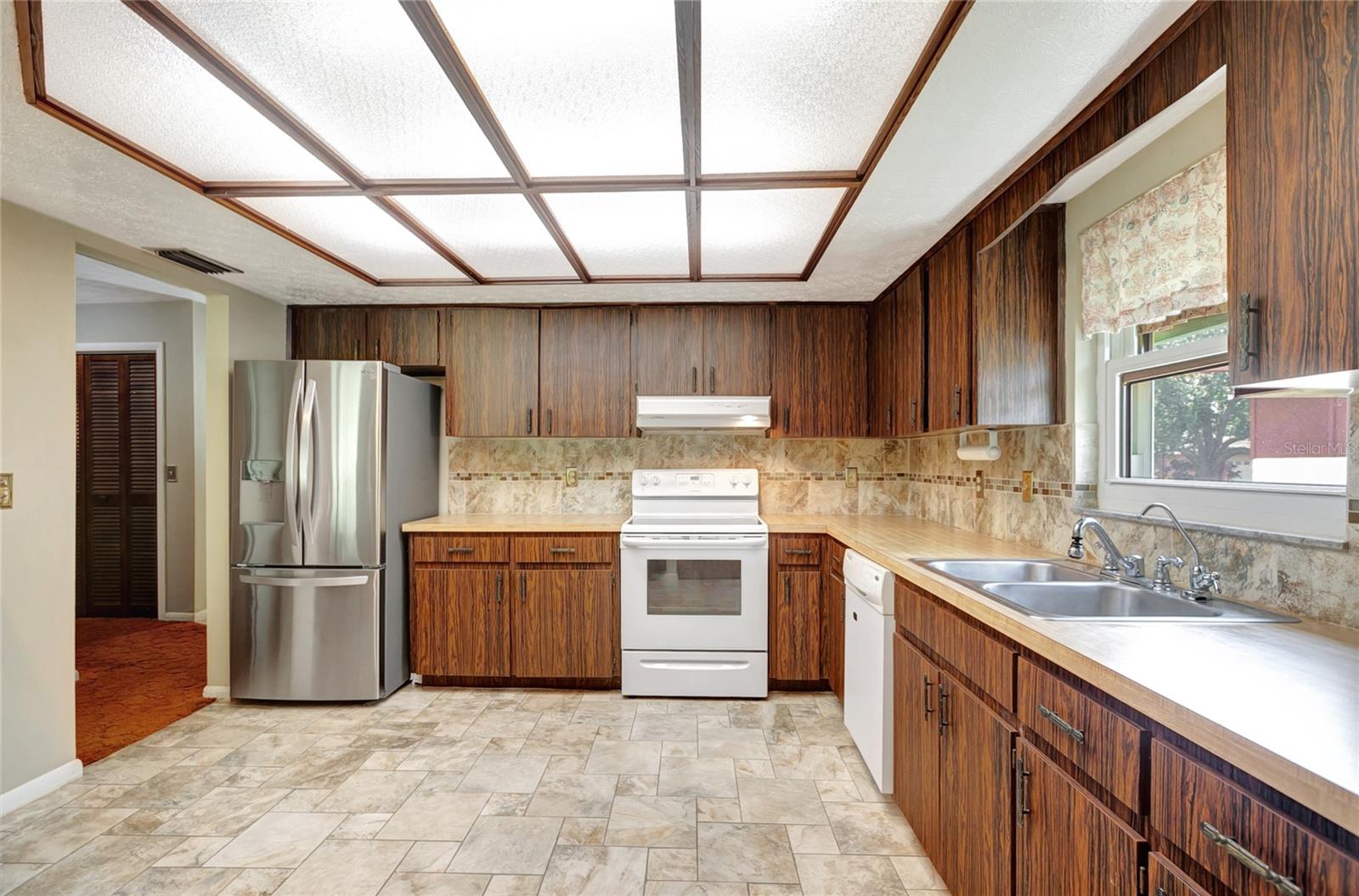 18426 STERLING SILVER CIR, LUTZ, FL, 33549
