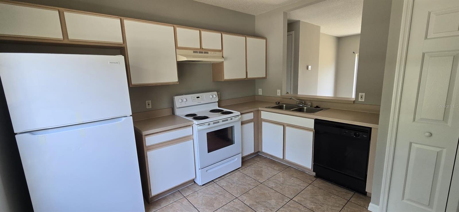 607 ESCONDIDO CT, KISSIMMEE, FL, 34758