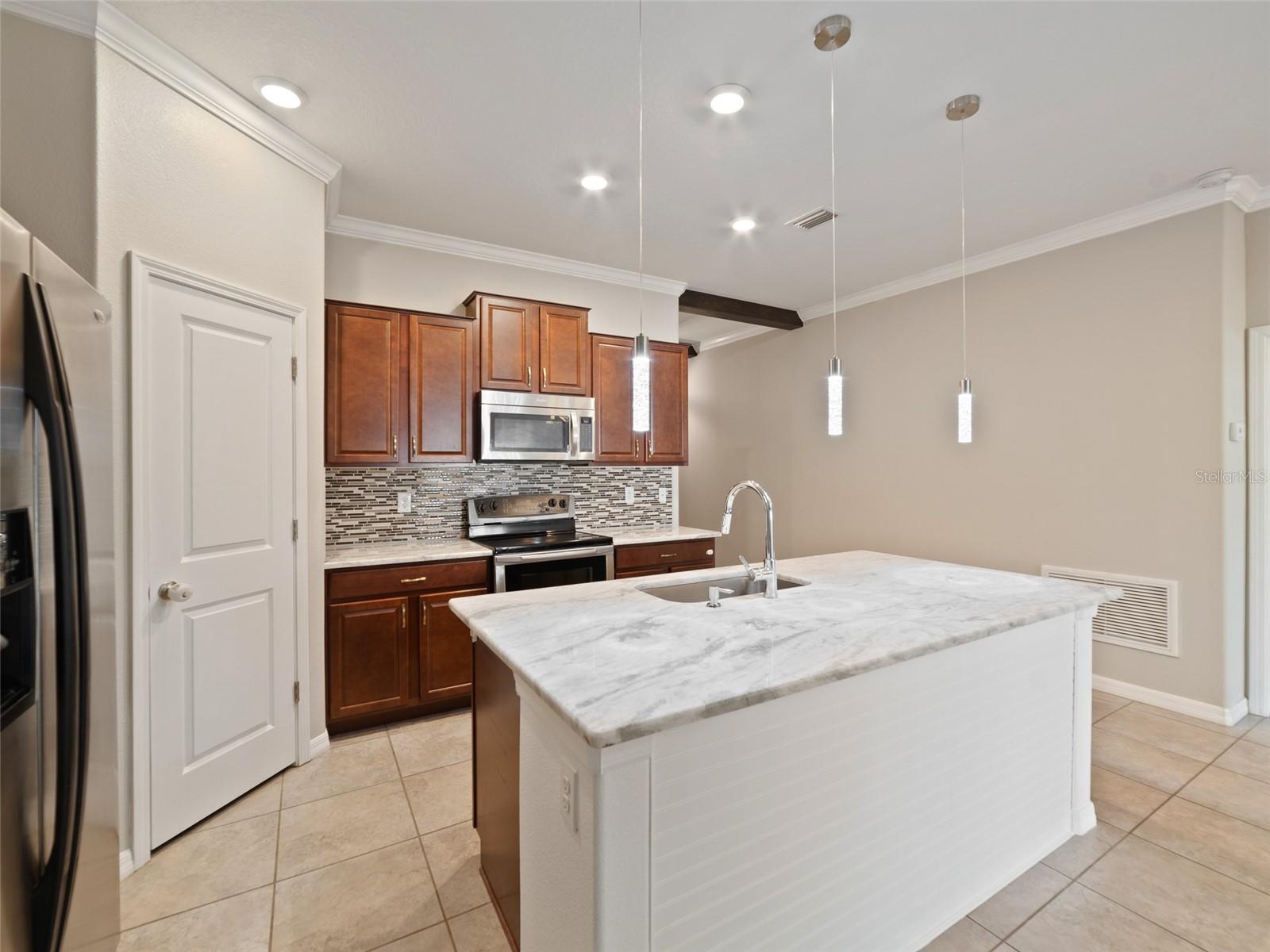 12620 FLATWOOD CREEK DR, GIBSONTON, FL, 33534