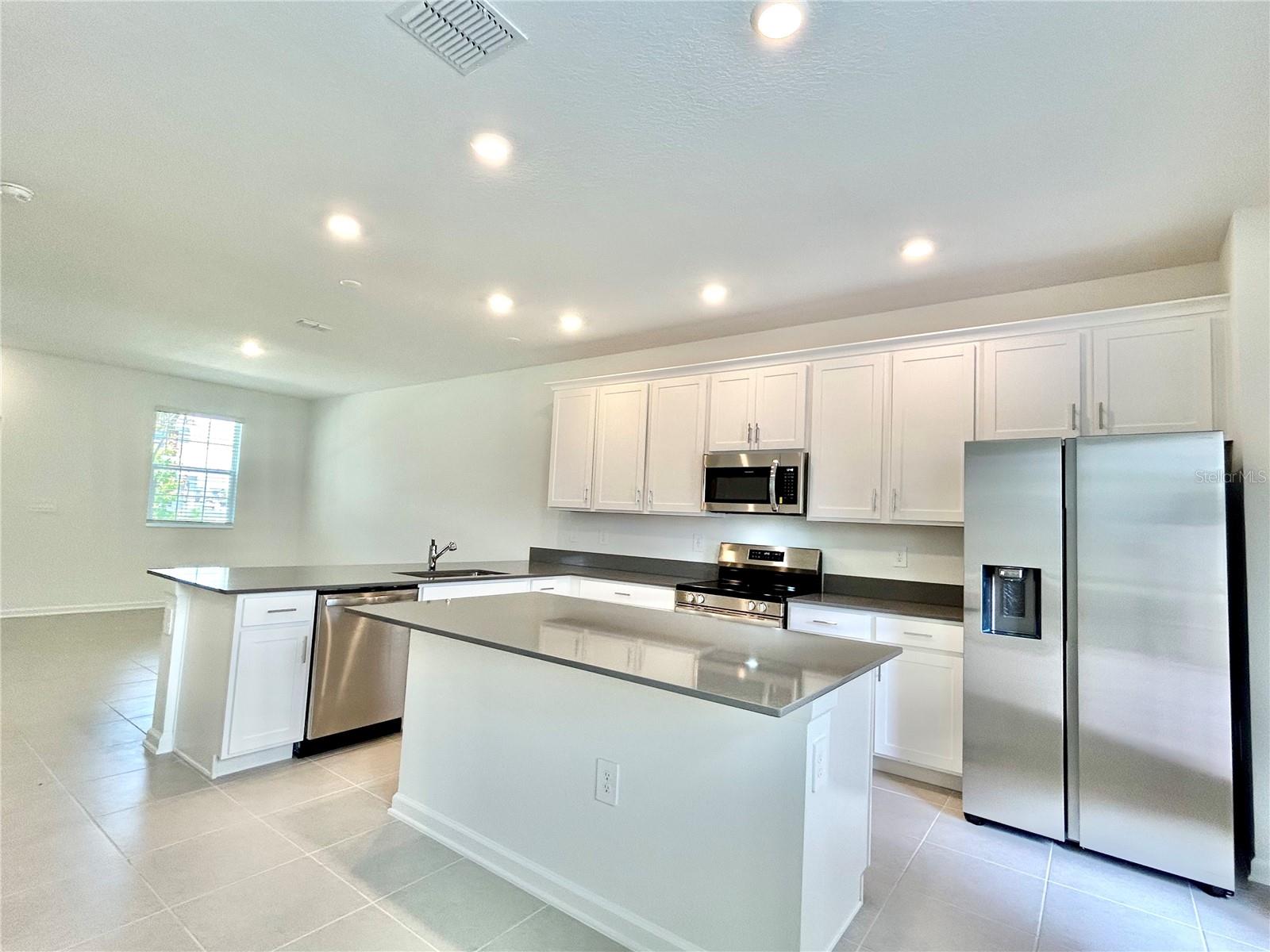 2591 CANDIED APPLE ALY, KISSIMMEE, FL, 34744