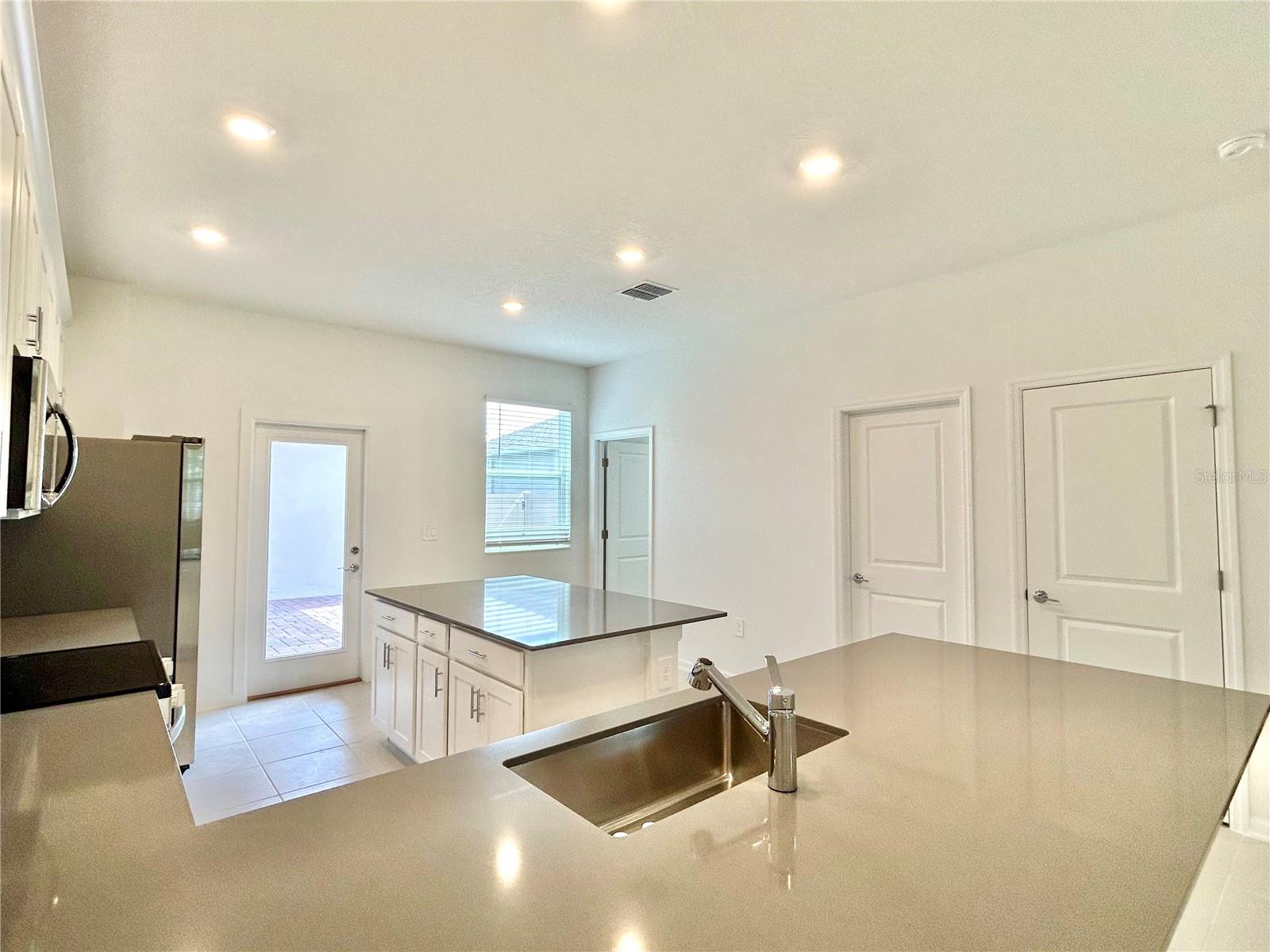 2591 CANDIED APPLE ALY, KISSIMMEE, FL, 34744