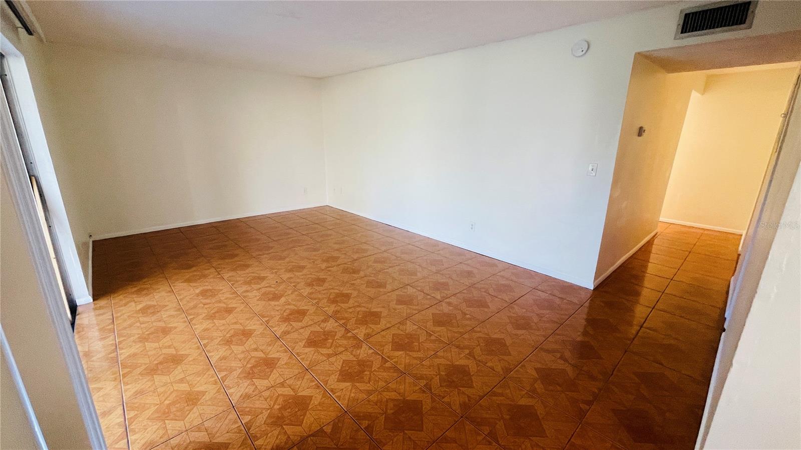 5504 POKEWEED CT #154, TAMPA, FL, 33617