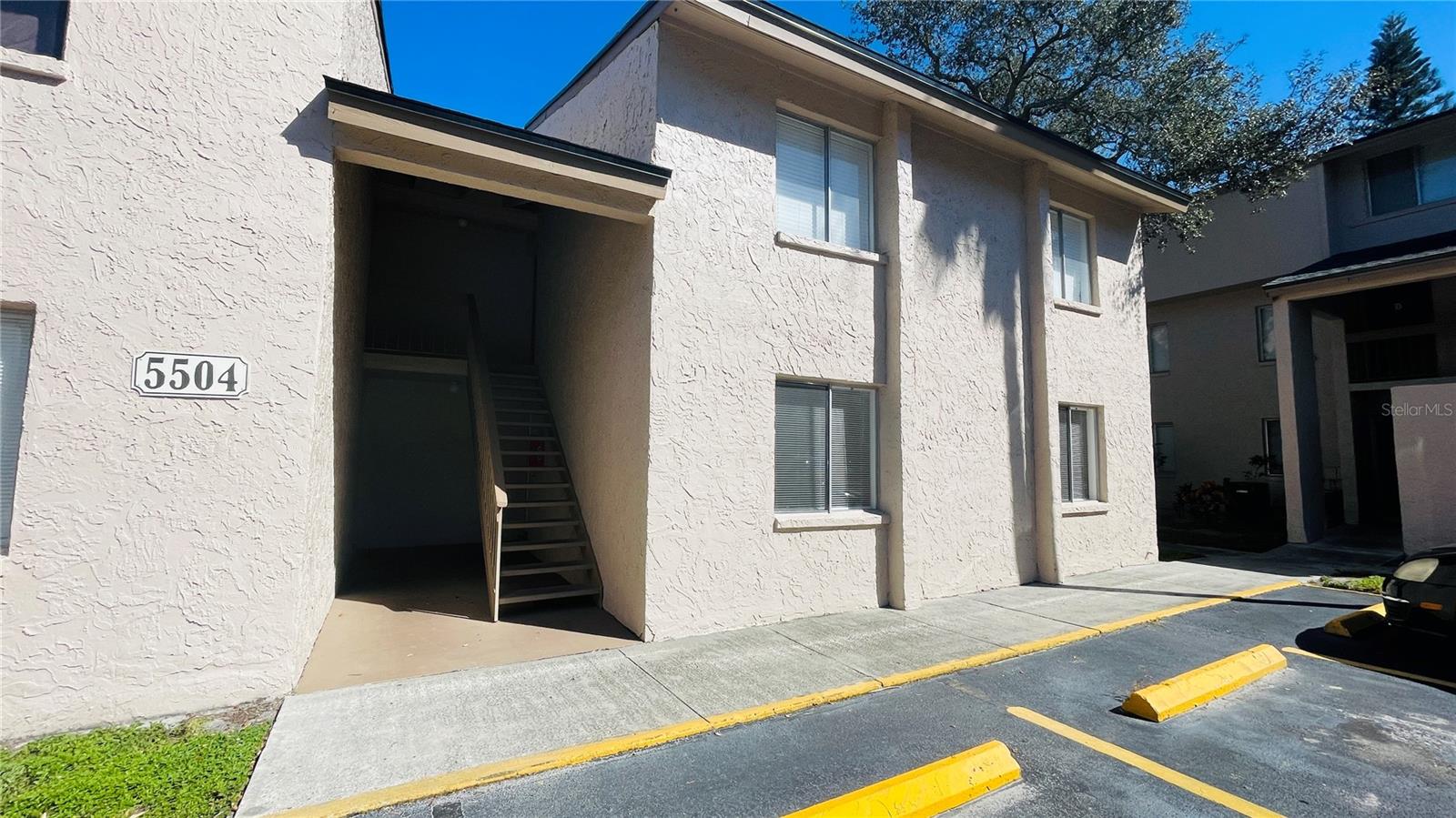 5504 POKEWEED CT #154, TAMPA, FL, 33617