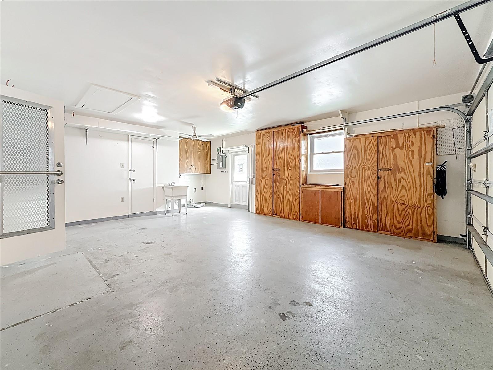 11893 67TH AVE, SEMINOLE, FL, 33772