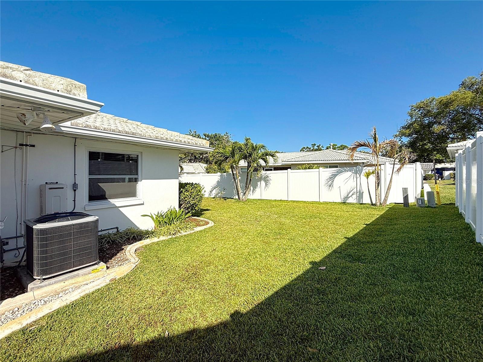 11893 67TH AVE, SEMINOLE, FL, 33772