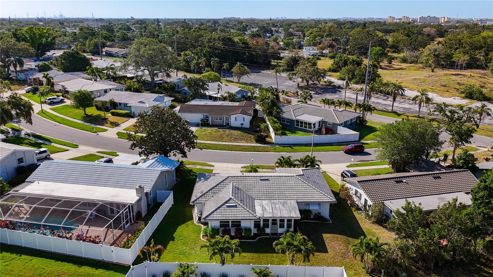 11893 67TH AVE, SEMINOLE, FL, 33772