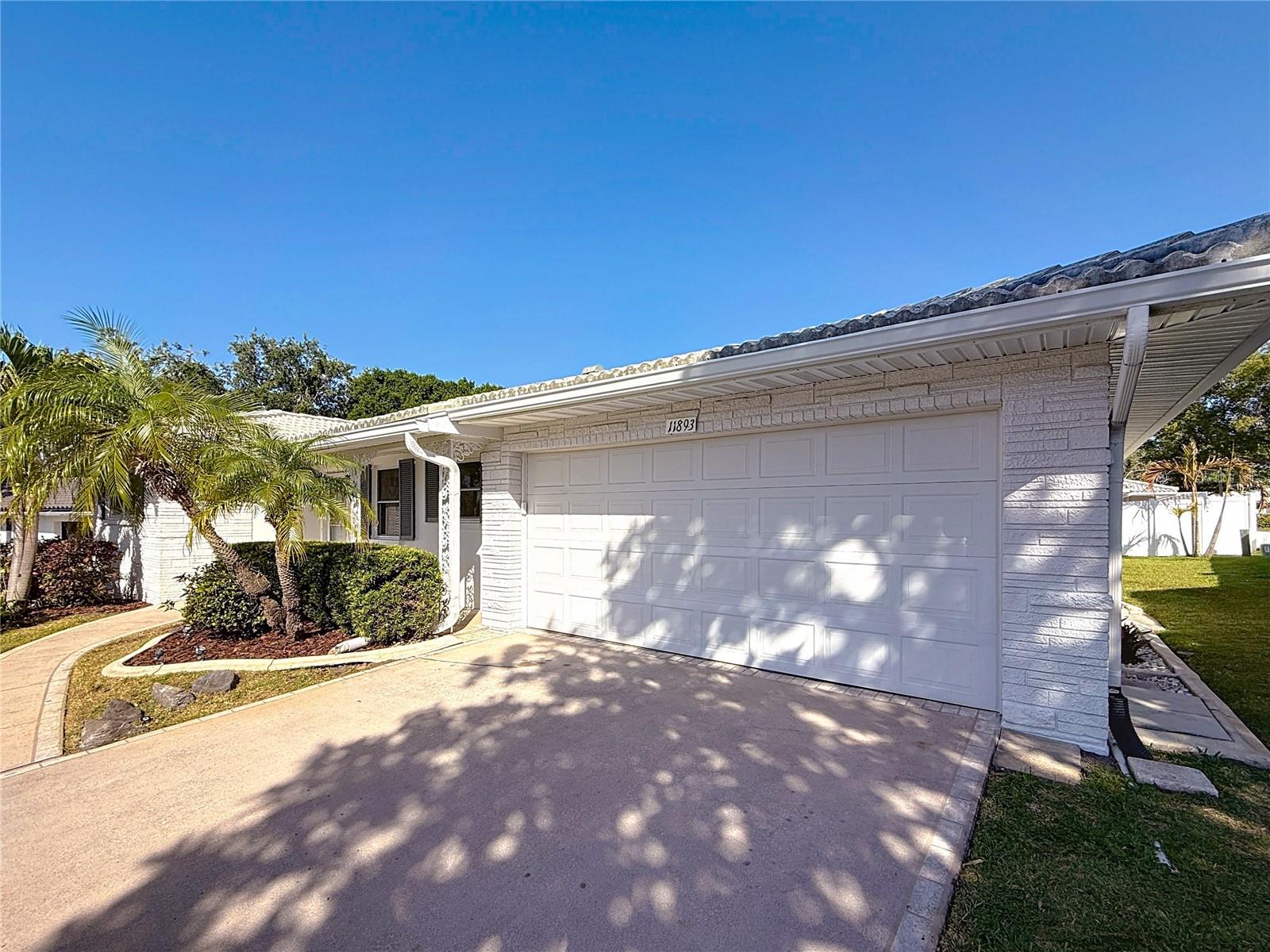 11893 67TH AVE, SEMINOLE, FL, 33772