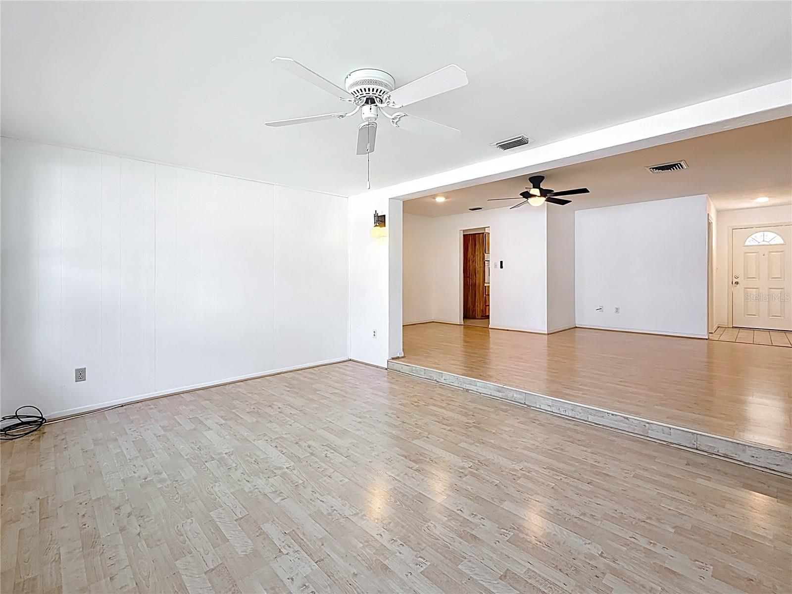 11893 67TH AVE, SEMINOLE, FL, 33772