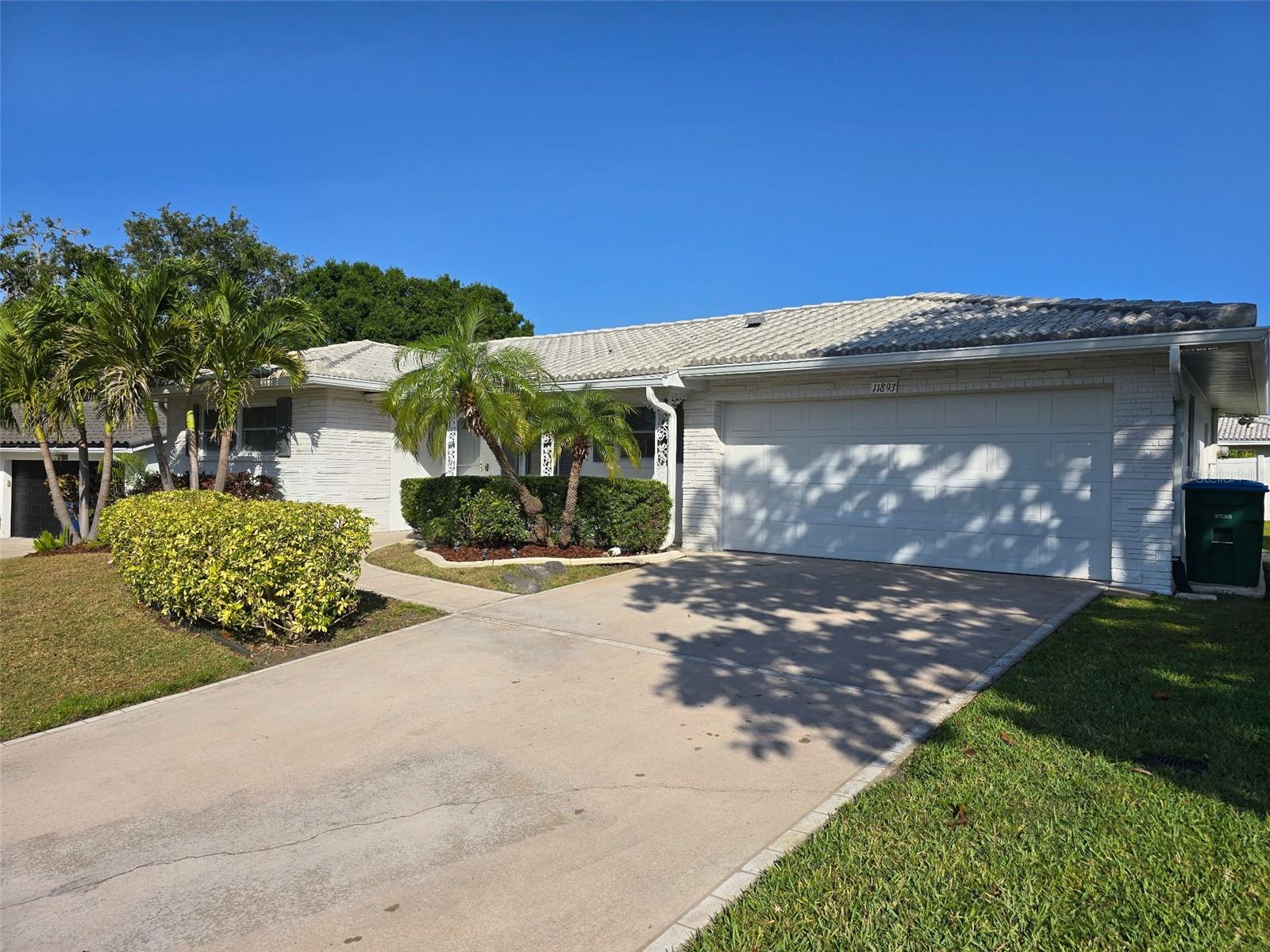 11893 67TH AVE, SEMINOLE, FL, 33772