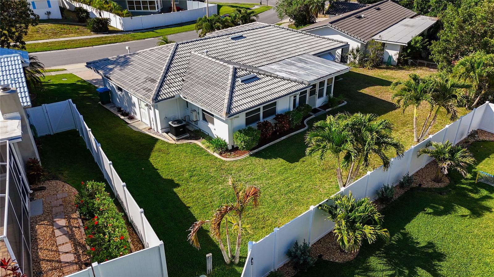 11893 67TH AVE, SEMINOLE, FL, 33772