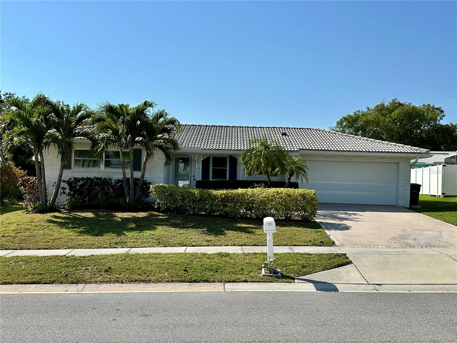 11893 67TH AVE, SEMINOLE, FL, 33772