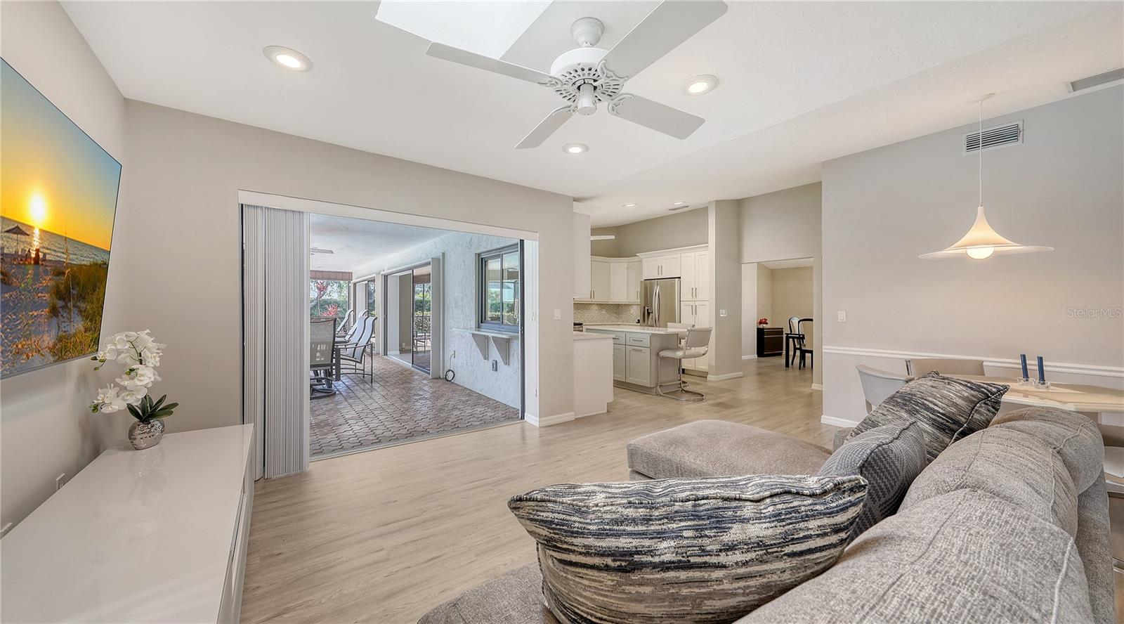 3608 AVENIDA MADERA, BRADENTON, FL, 34210