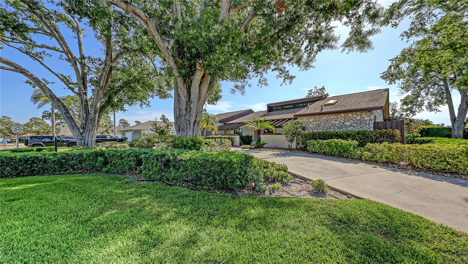 3608 AVENIDA MADERA, BRADENTON, FL, 34210