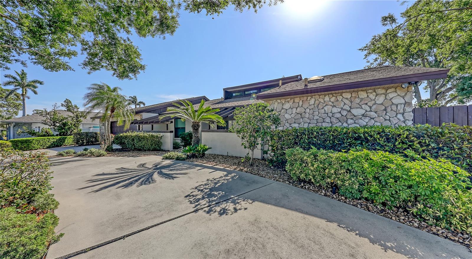 3608 AVENIDA MADERA, BRADENTON, FL, 34210