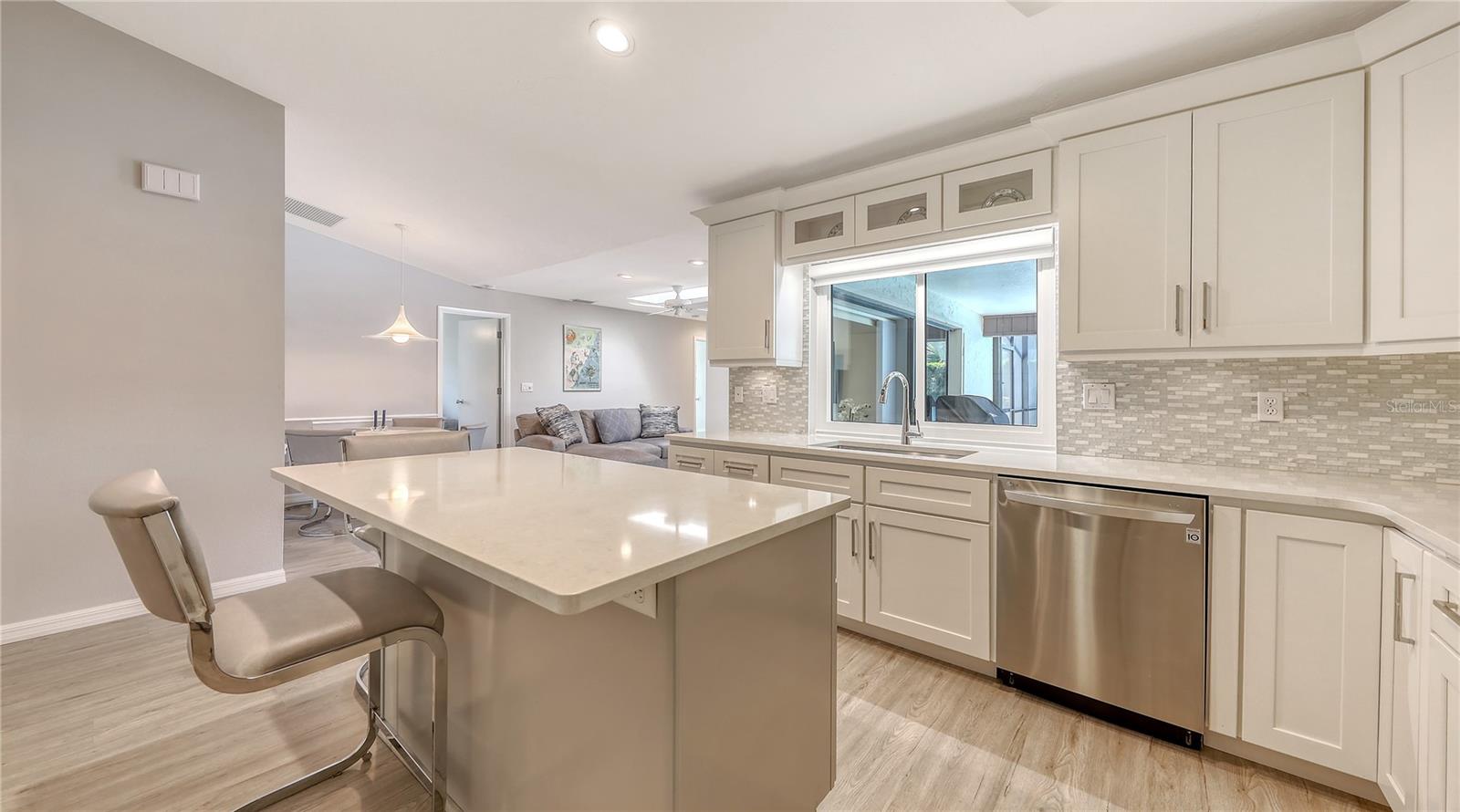 3608 AVENIDA MADERA, BRADENTON, FL, 34210