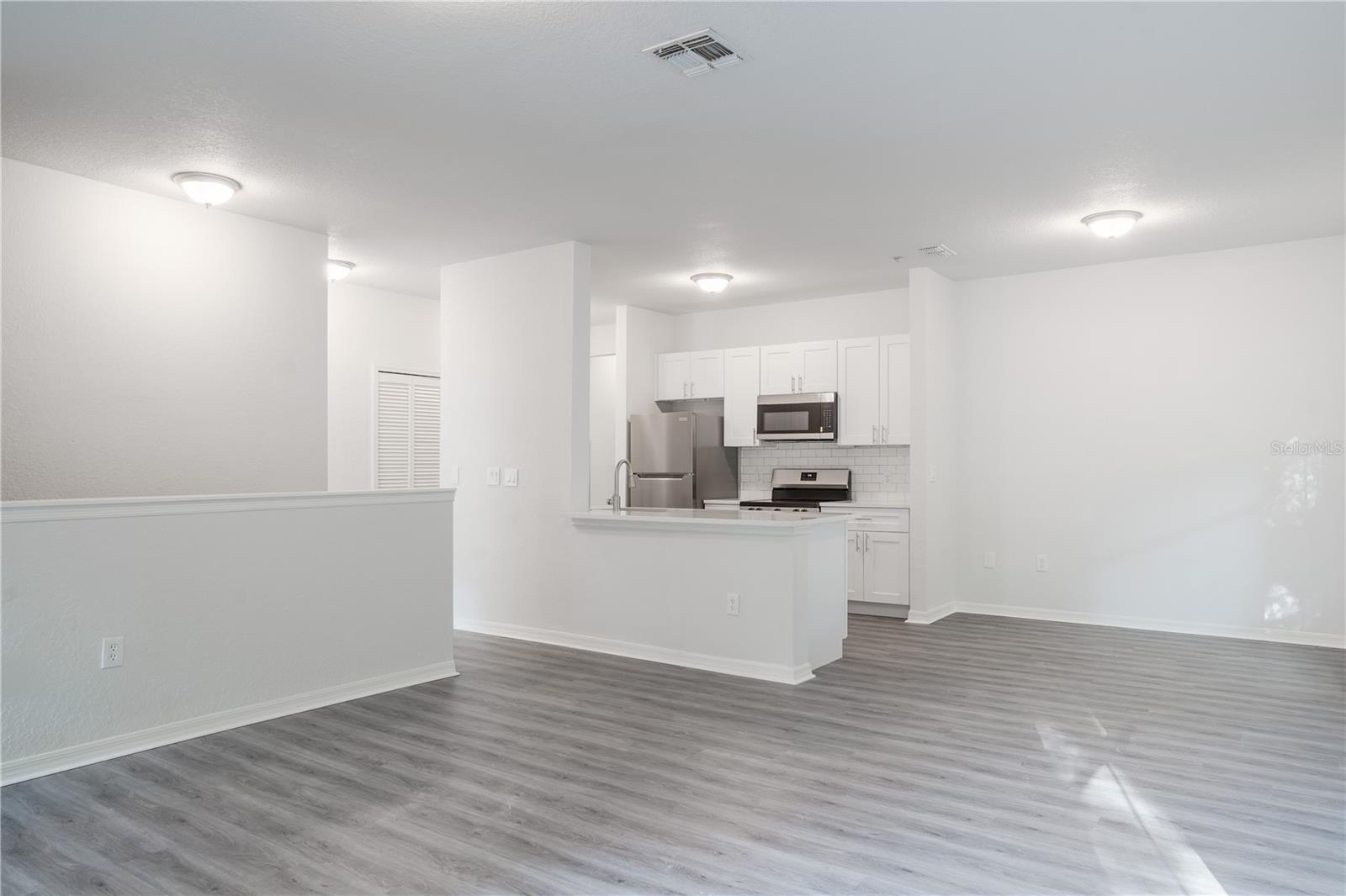 5953 WESTGATE DR #1823, ORLANDO, FL, 32835