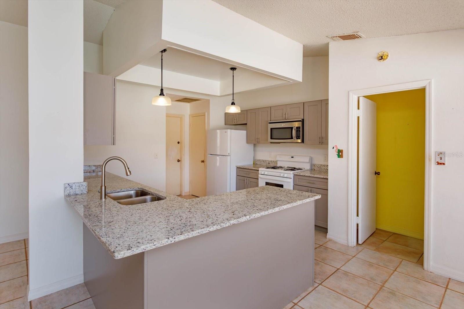 8702 MASTER LINK CT, ORLANDO, FL, 32836