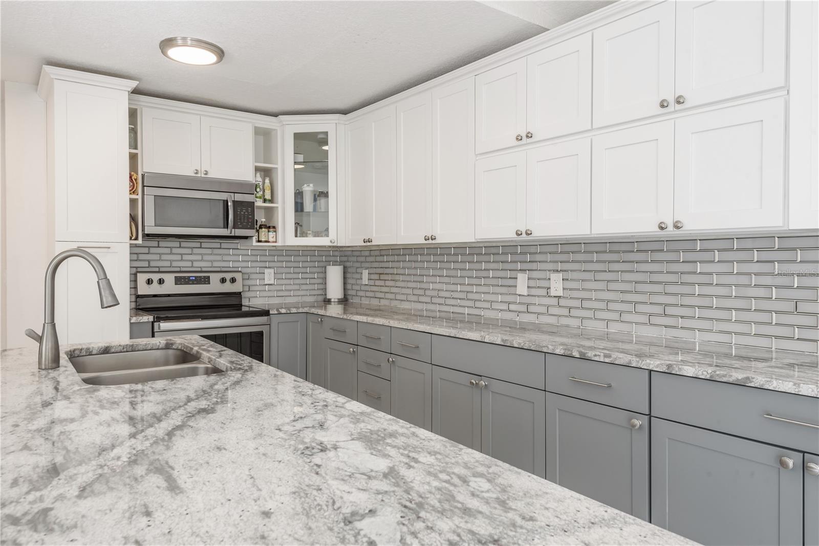 751 WILDFLOWER DR, PALM HARBOR, FL, 34683