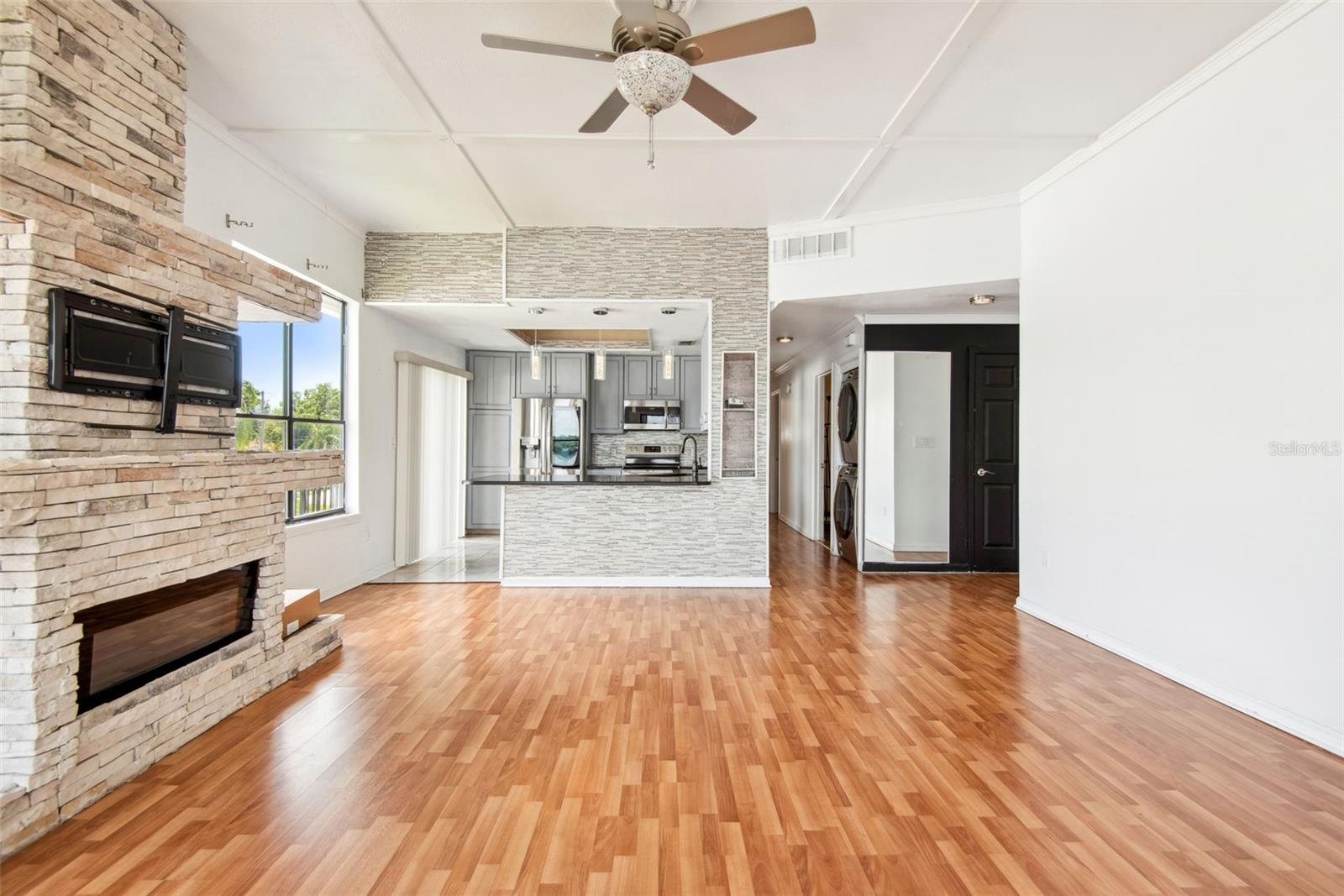 3127 W SLIGH AVE #204B, TAMPA, FL, 33614