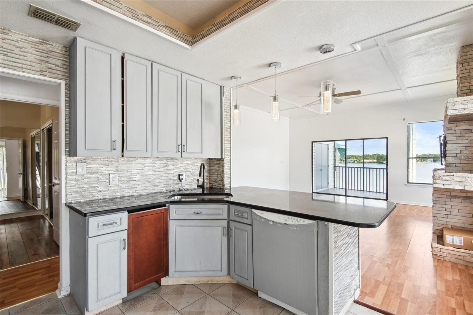 3127 W SLIGH AVE #204B, TAMPA, FL, 33614