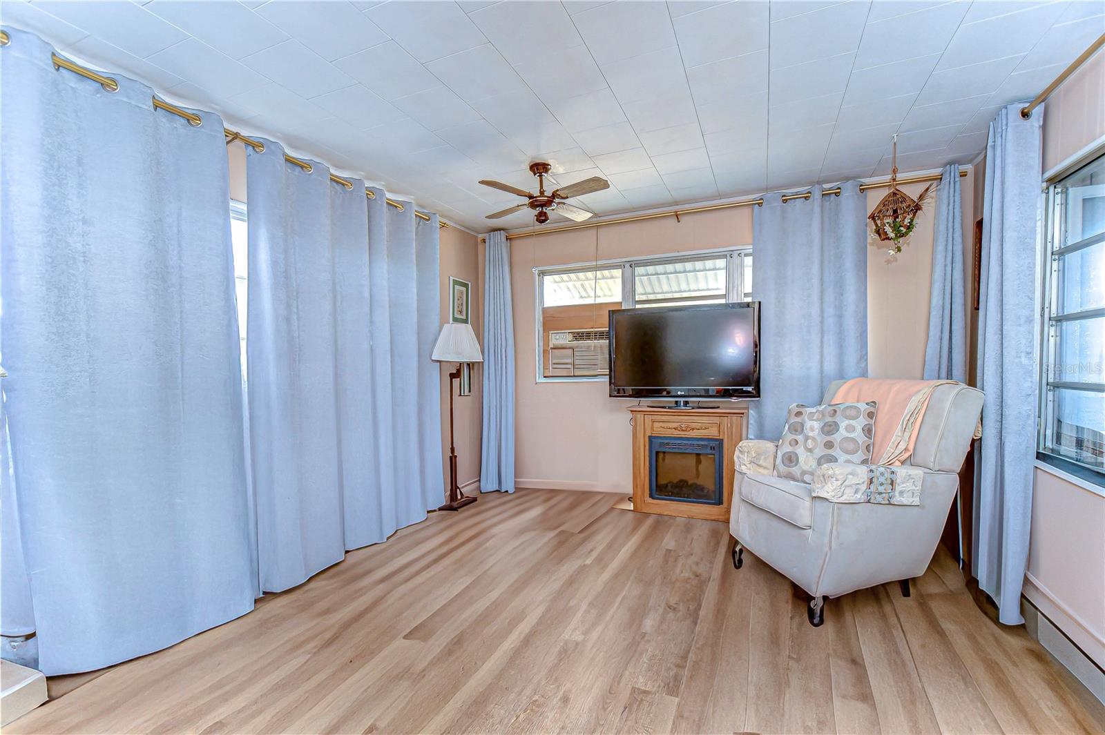 6046 HARRIET ST, ZEPHYRHILLS, FL, 33542