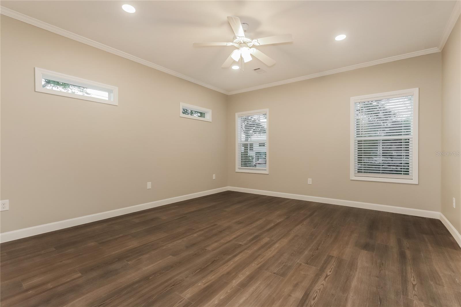 920 15TH AVE S, ST PETERSBURG, FL, 33705