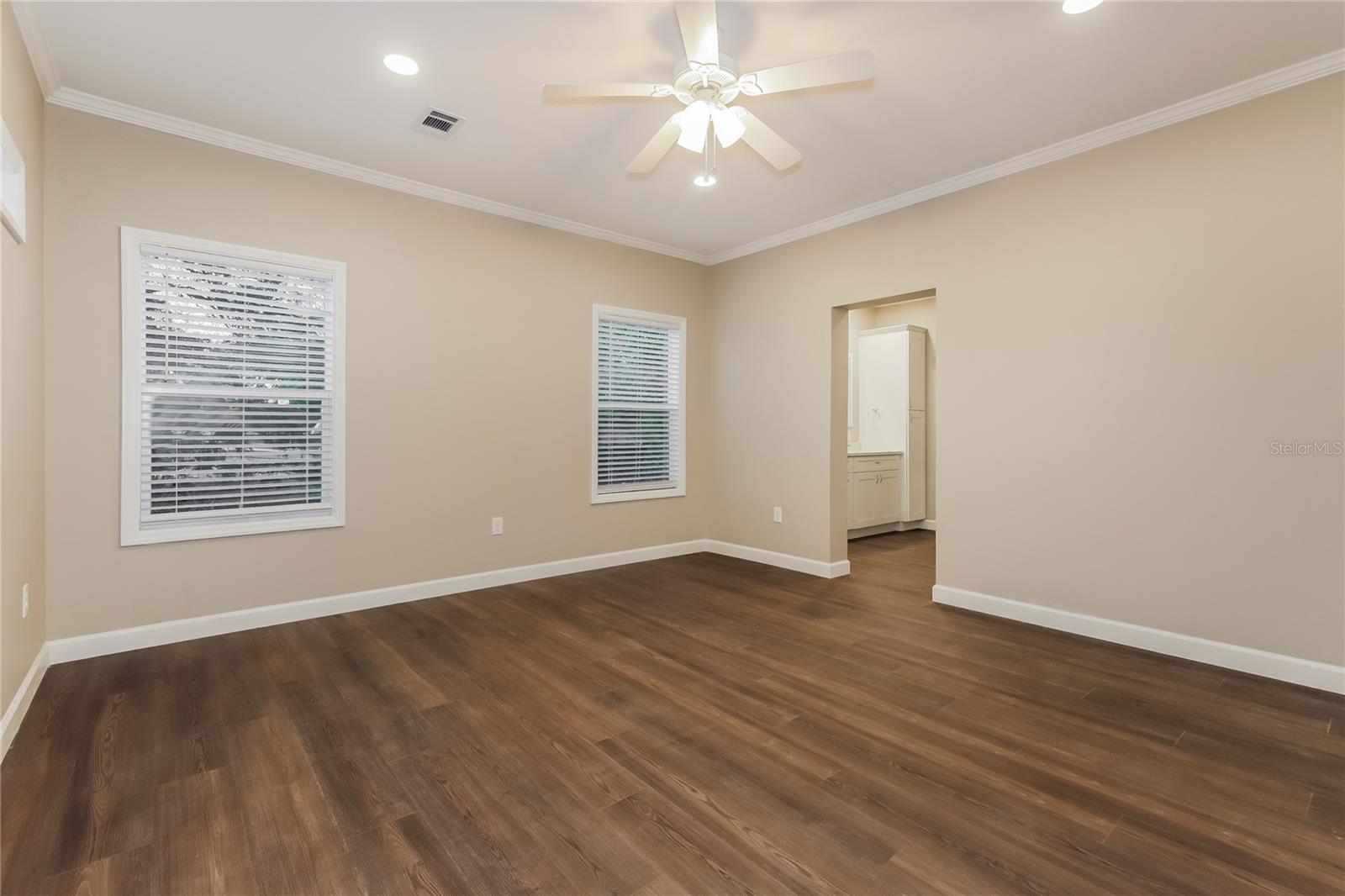 920 15TH AVE S, ST PETERSBURG, FL, 33705