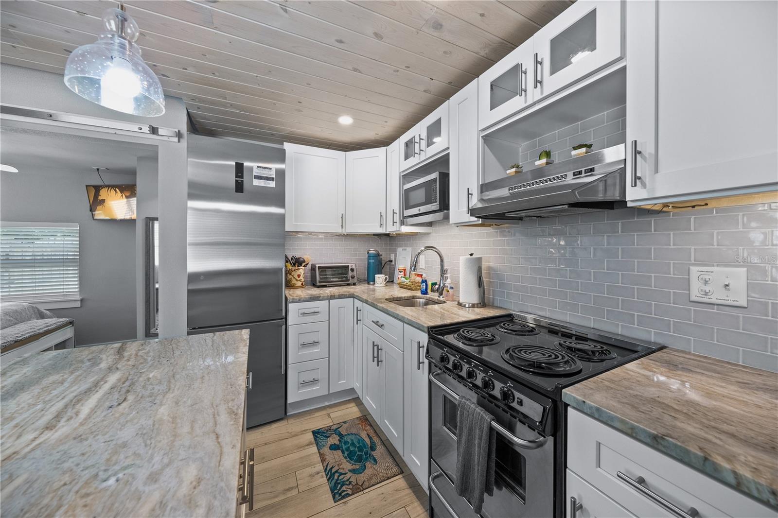 2537 ASHTON RD, SARASOTA, FL, 34231