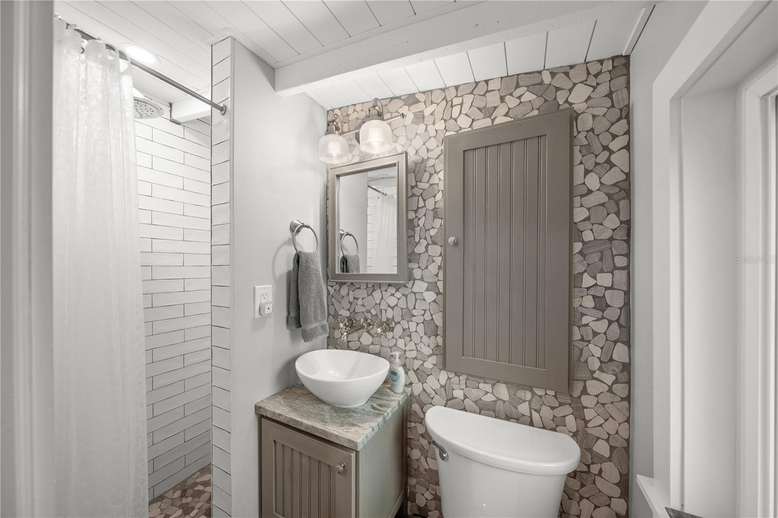 2537 ASHTON RD, SARASOTA, FL, 34231