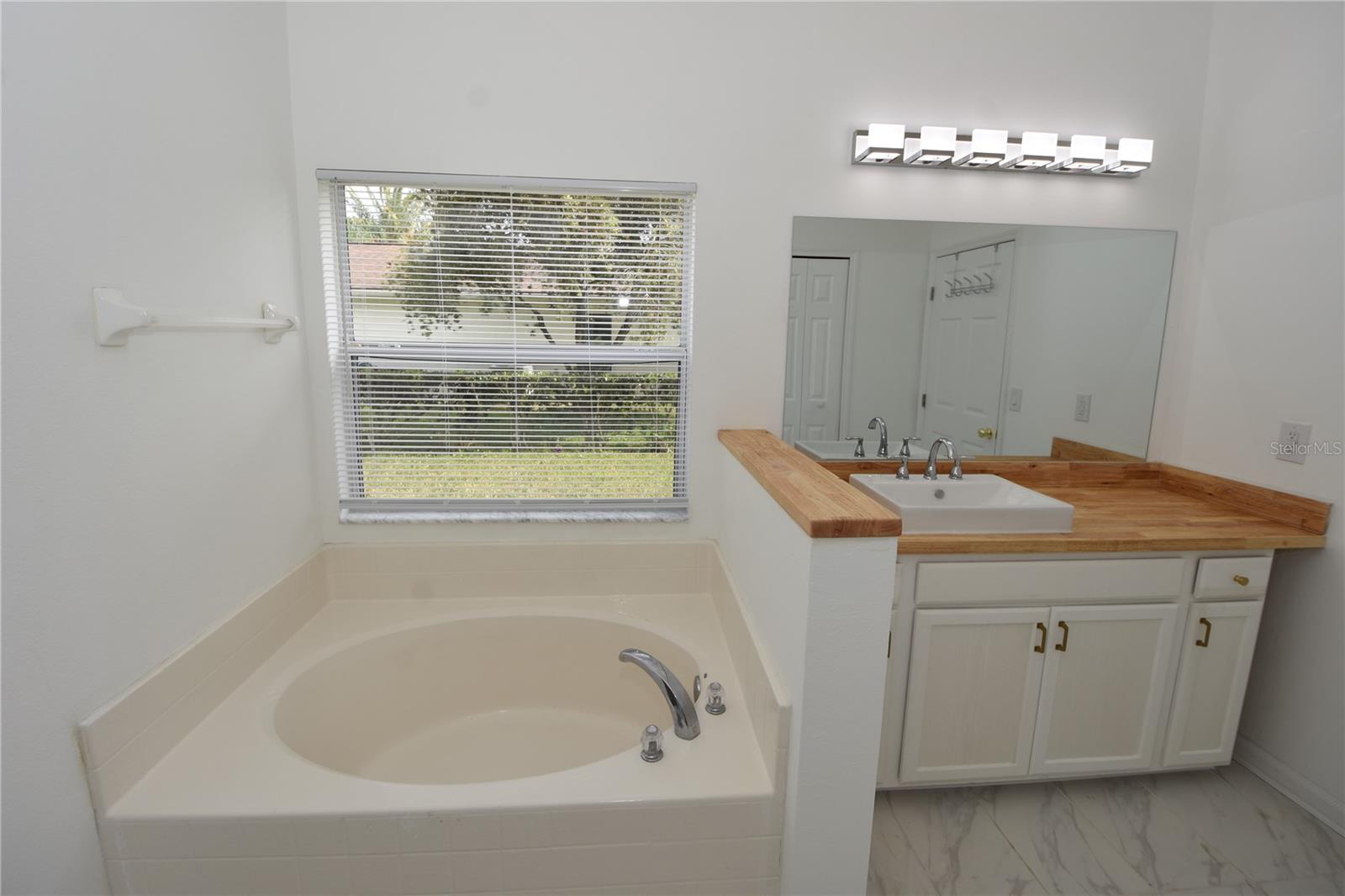 19 BURNHAM LN, PALM COAST, FL, 32137