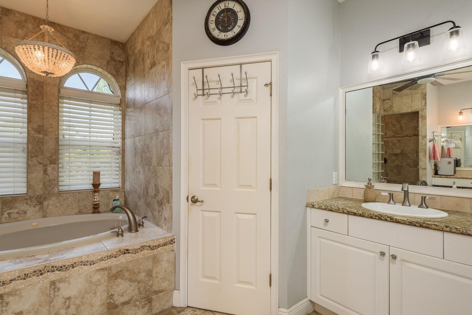 339 MANATEE LN, TARPON SPRINGS, FL, 34689