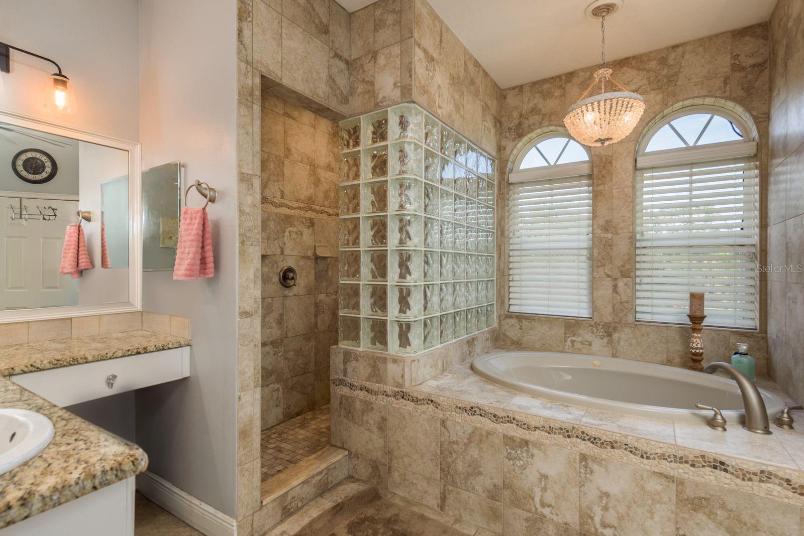 339 MANATEE LN, TARPON SPRINGS, FL, 34689