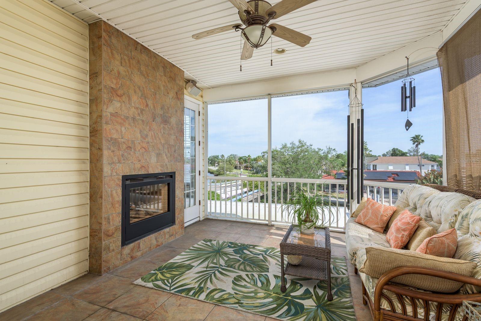 339 MANATEE LN, TARPON SPRINGS, FL, 34689