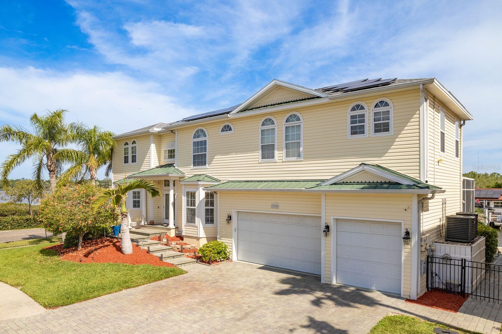 339 MANATEE LN, TARPON SPRINGS, FL, 34689