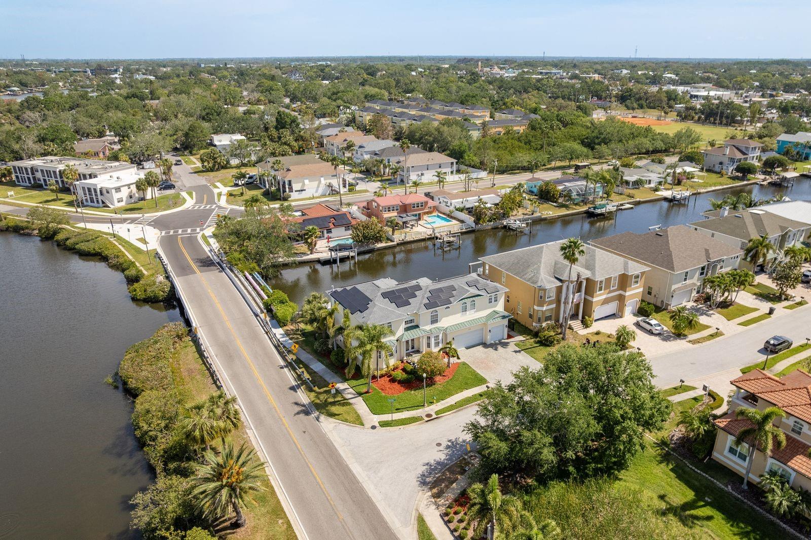 339 MANATEE LN, TARPON SPRINGS, FL, 34689