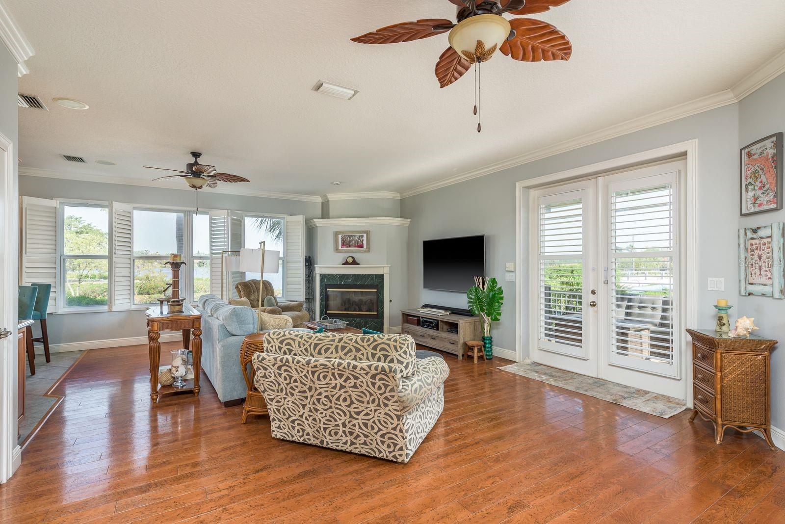 339 MANATEE LN, TARPON SPRINGS, FL, 34689