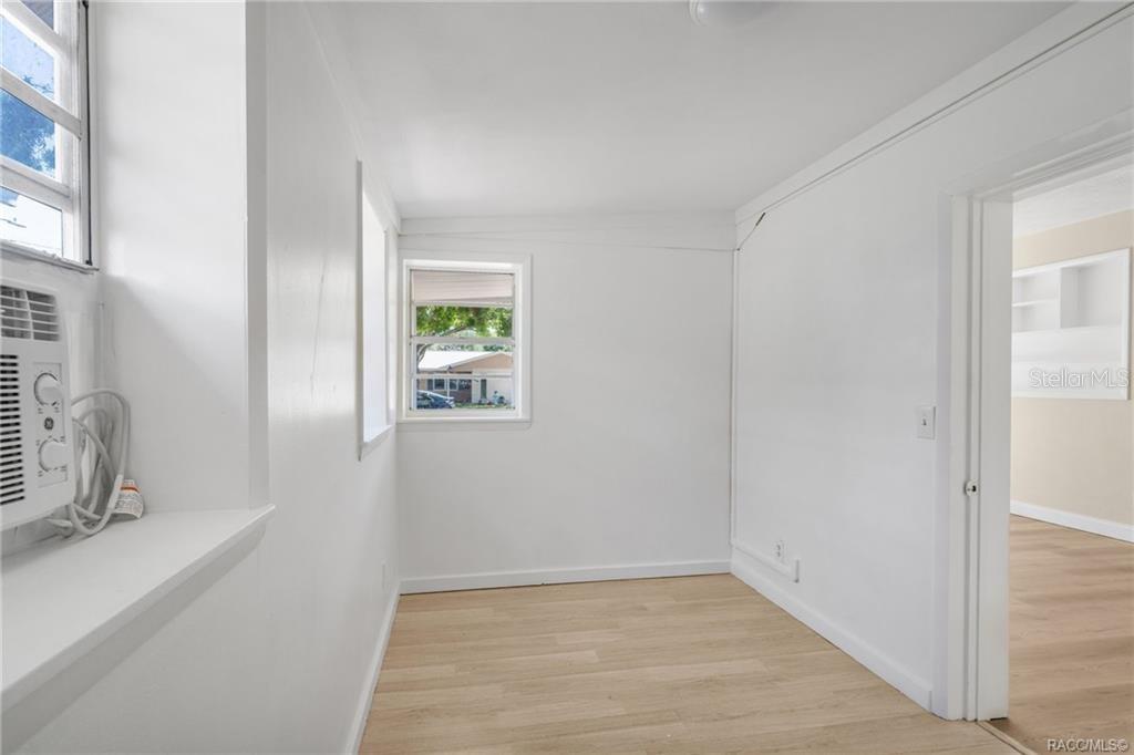 3251 34TH AVE N, ST PETERSBURG, FL, 33713