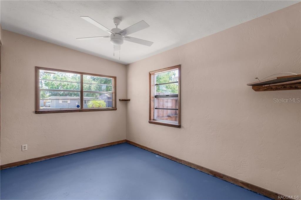 3251 34TH AVE N, ST PETERSBURG, FL, 33713