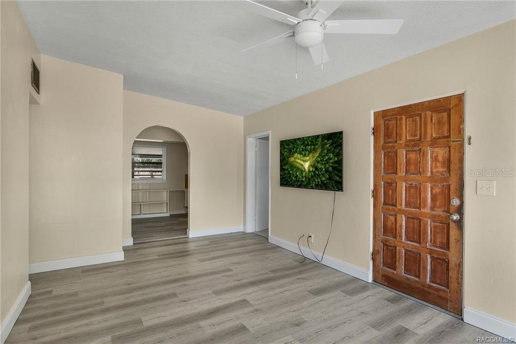 3251 34TH AVE N, ST PETERSBURG, FL, 33713