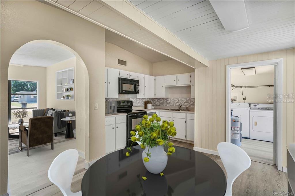 3251 34TH AVE N, ST PETERSBURG, FL, 33713