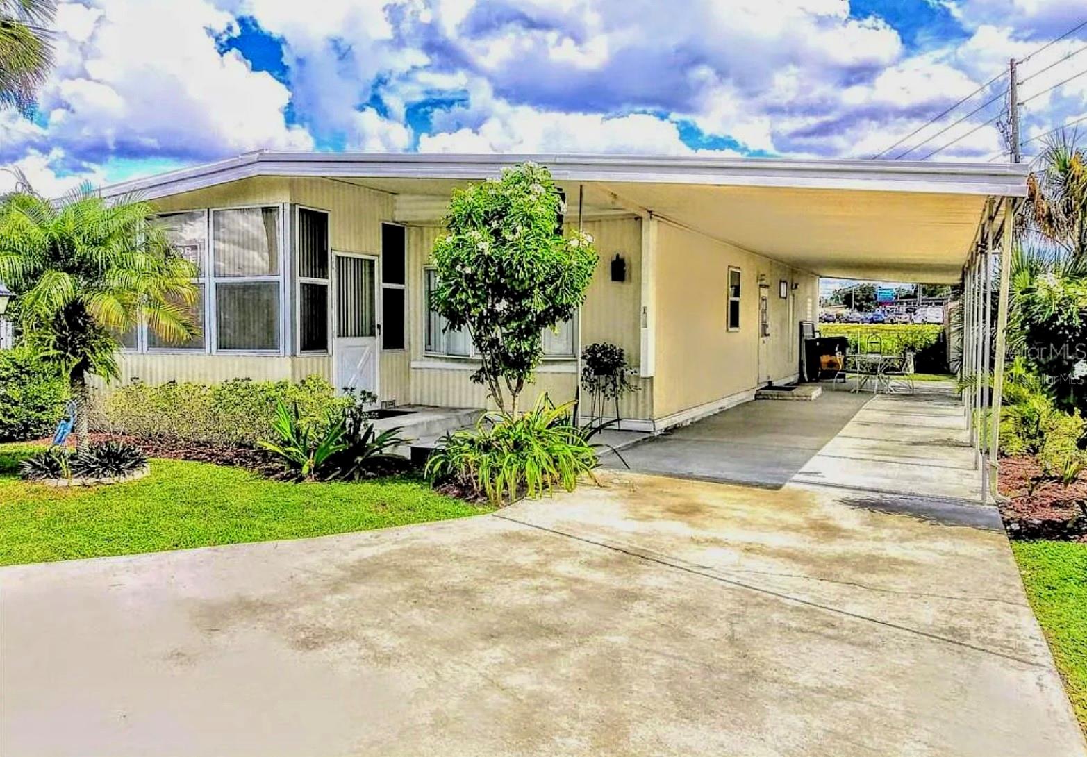 100 LAKESIDE RANCH DR, WINTER HAVEN, FL, 33881