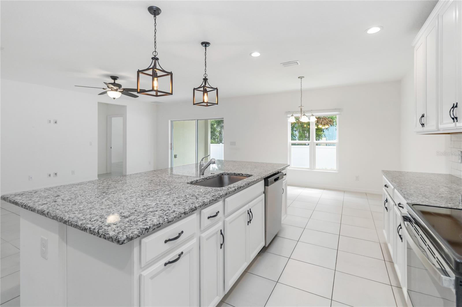 928 AVENAL LN, DAVENPORT, FL, 33837