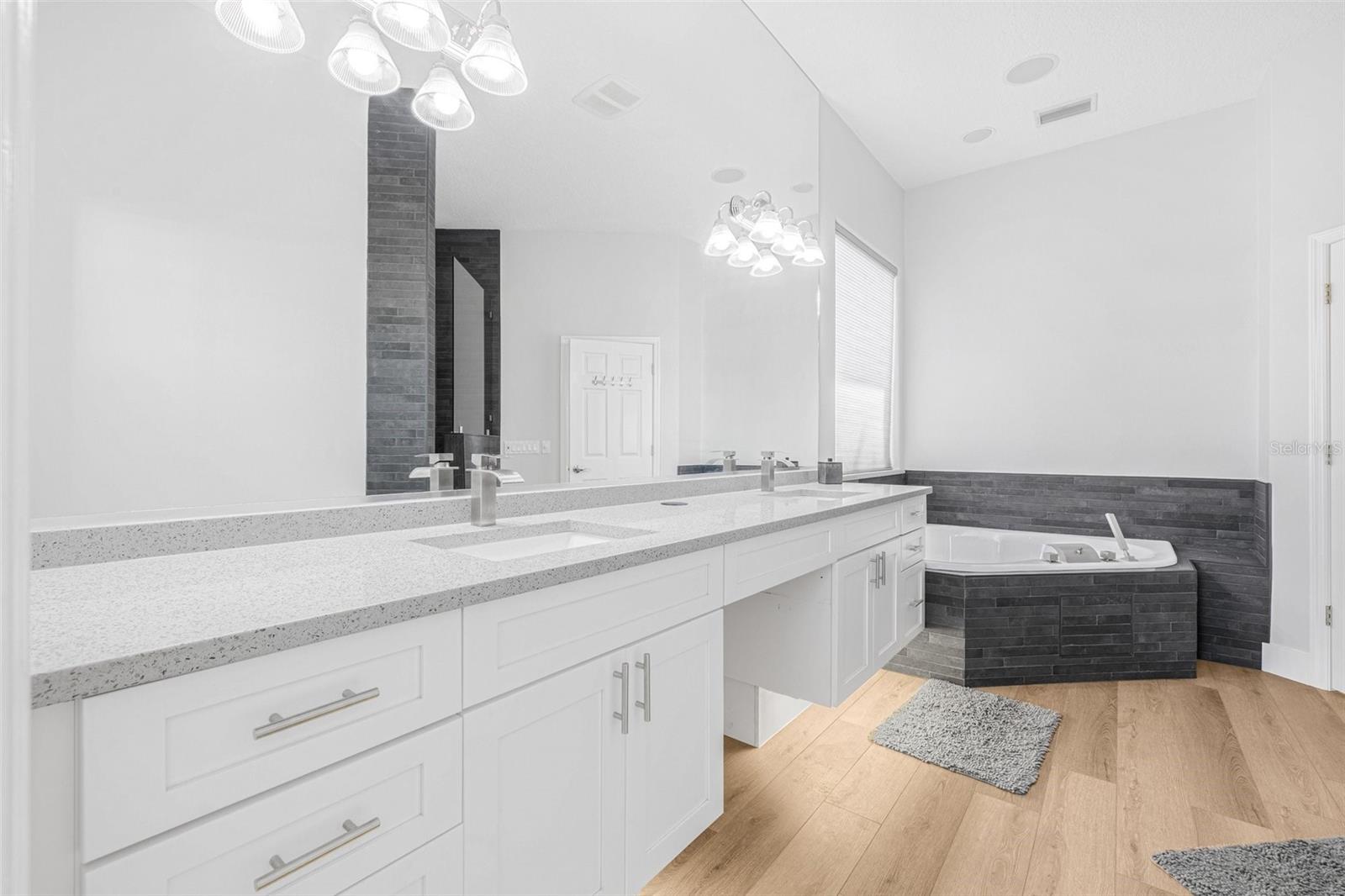 4612 BARRACUDA DR, BRADENTON, FL, 34208