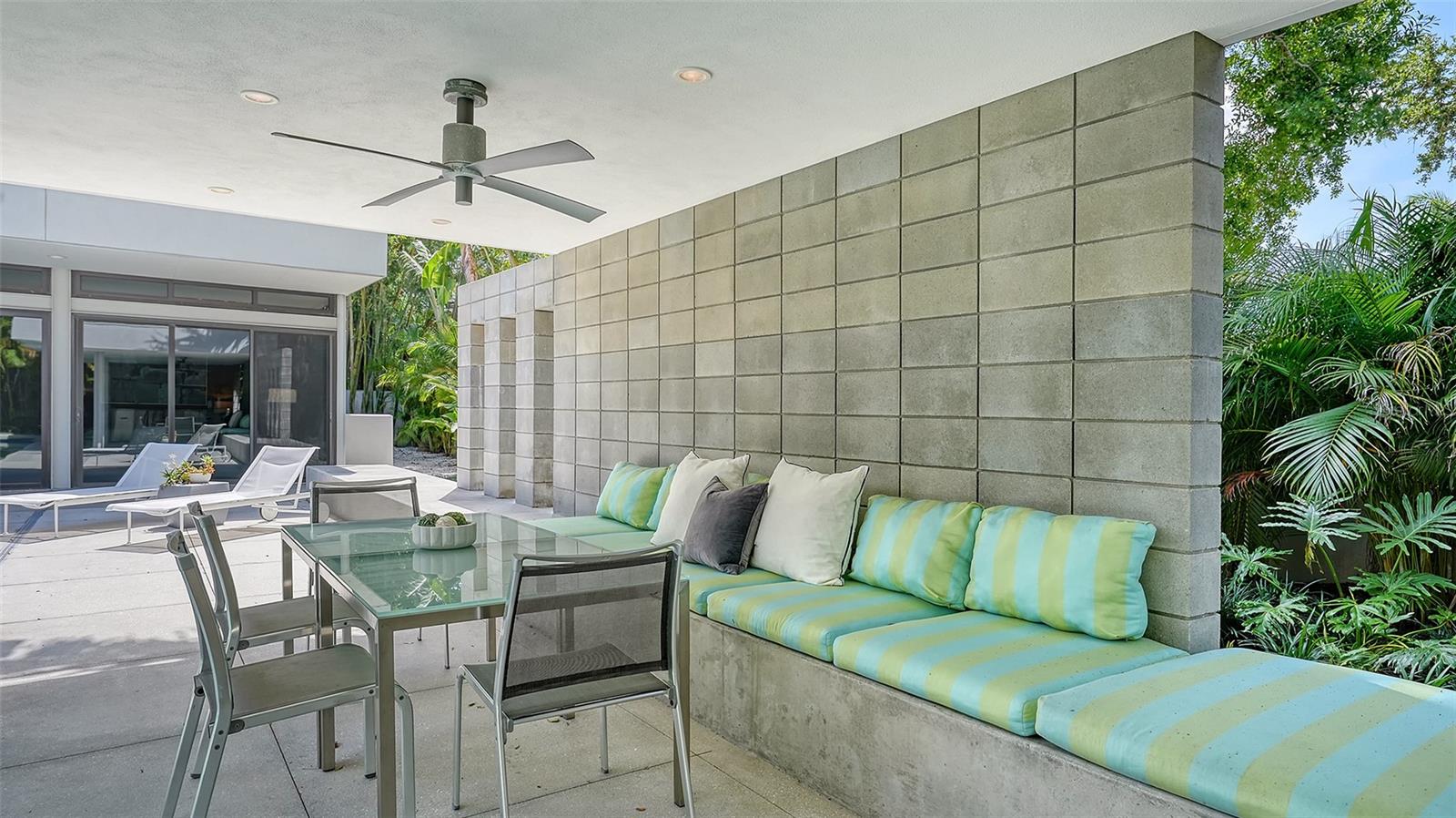 1658 HAWTHORNE ST, SARASOTA, FL, 34239