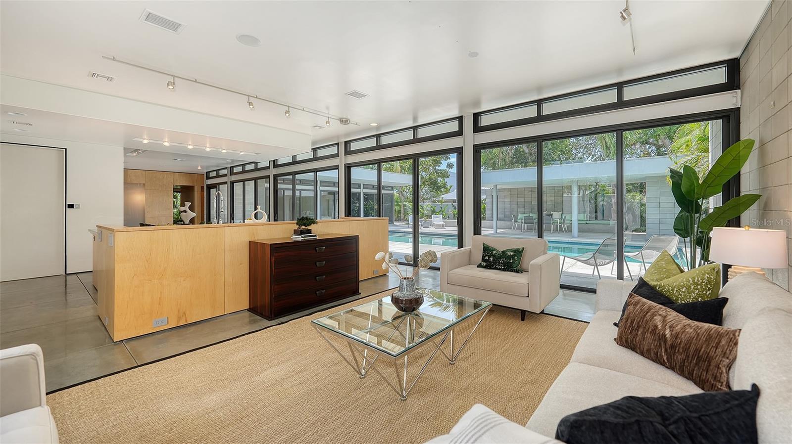 1658 HAWTHORNE ST, SARASOTA, FL, 34239