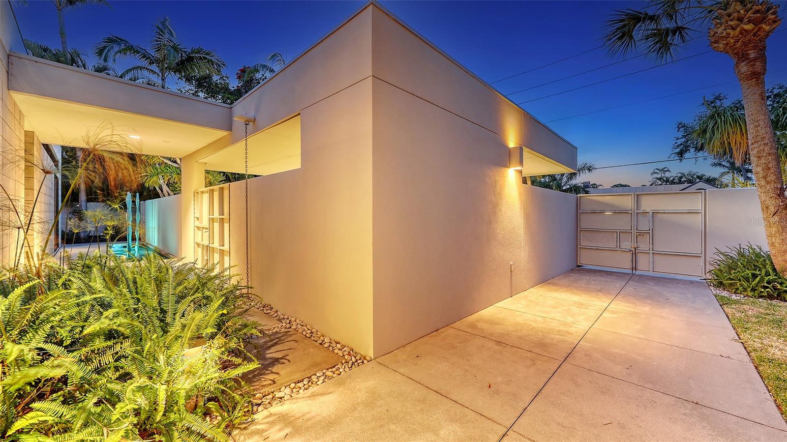 1658 HAWTHORNE ST, SARASOTA, FL, 34239