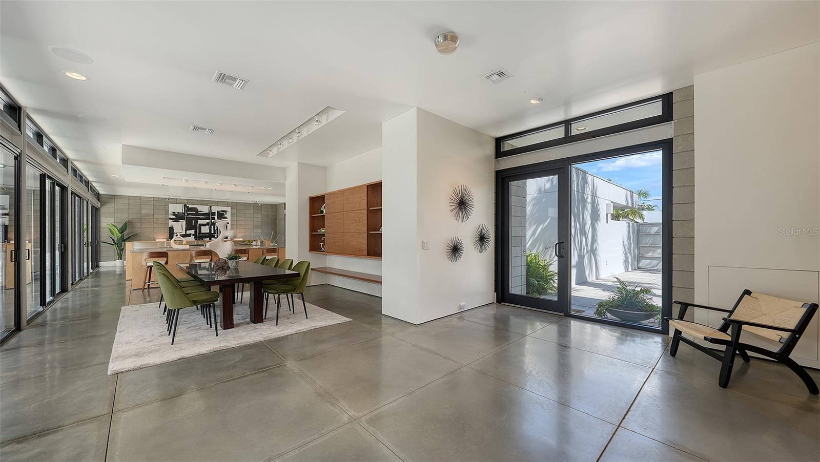 1658 HAWTHORNE ST, SARASOTA, FL, 34239