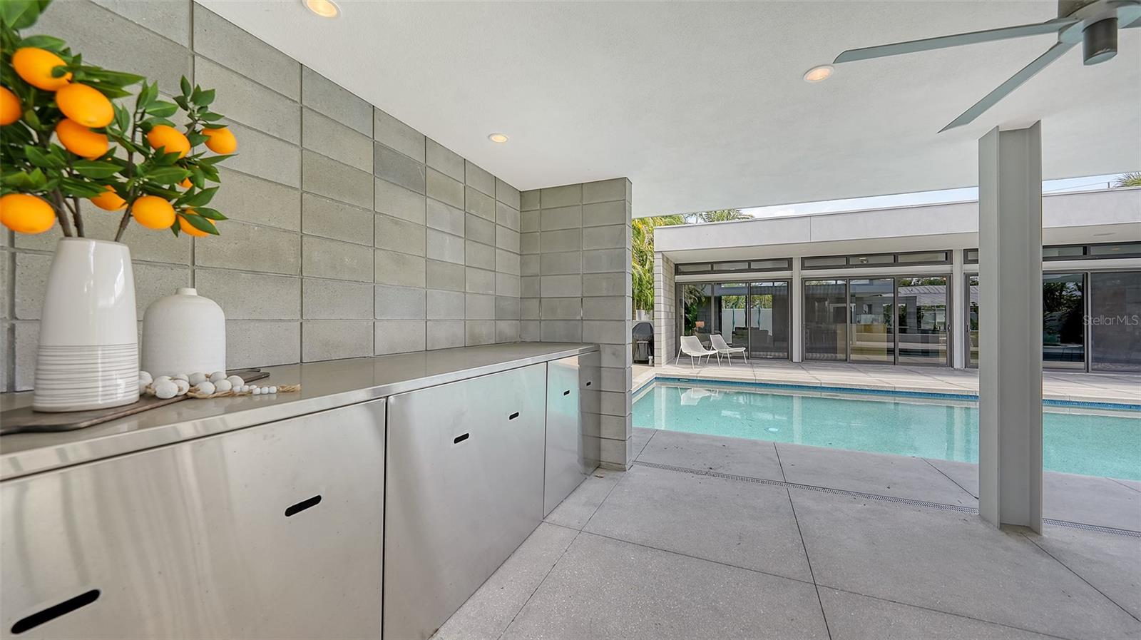 1658 HAWTHORNE ST, SARASOTA, FL, 34239