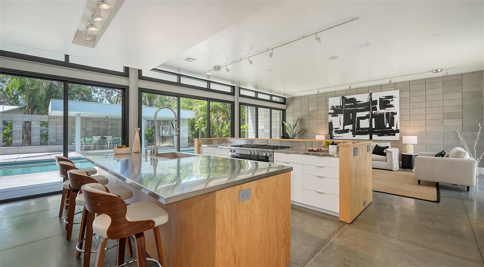 1658 HAWTHORNE ST, SARASOTA, FL, 34239