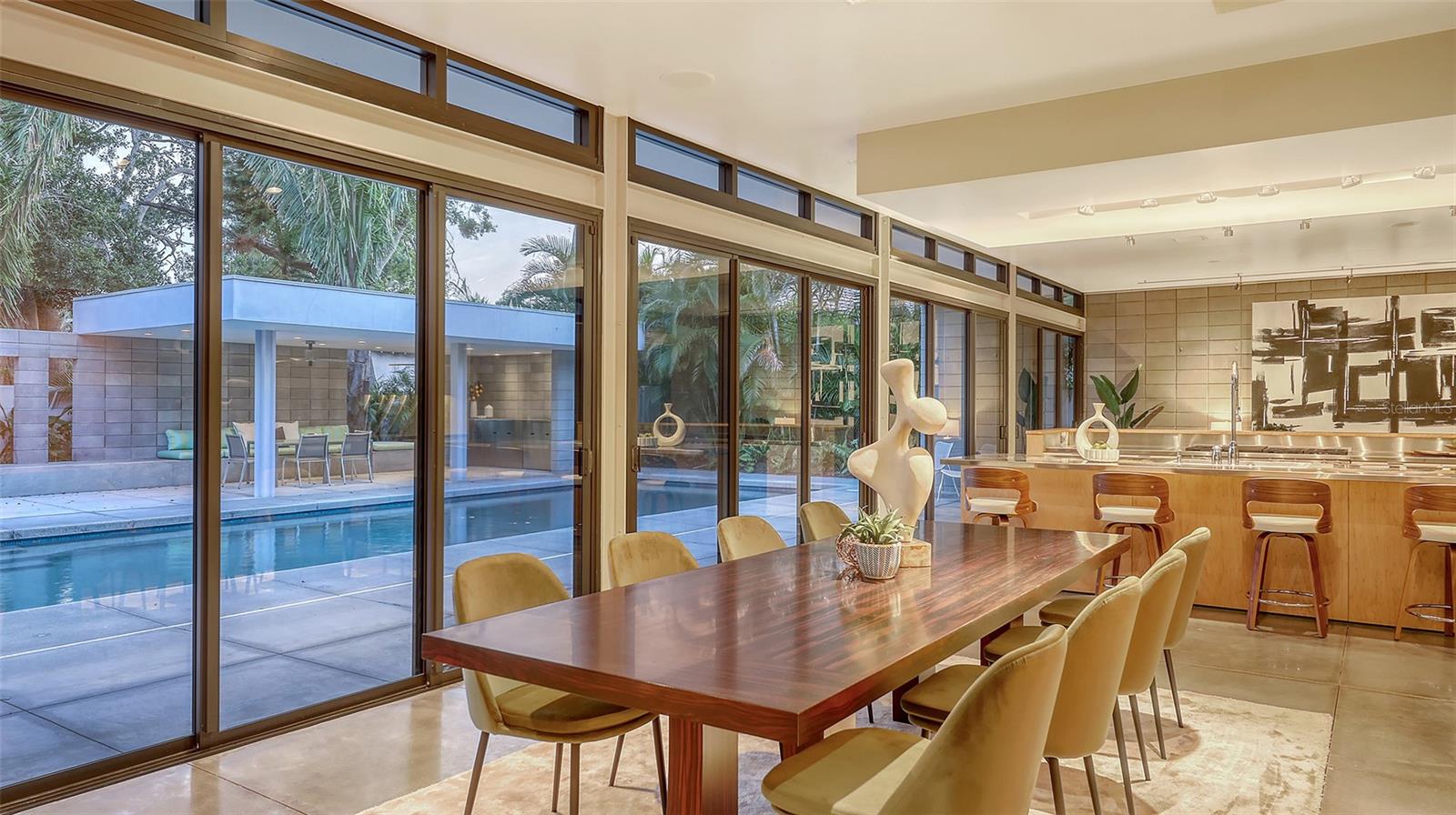 1658 HAWTHORNE ST, SARASOTA, FL, 34239